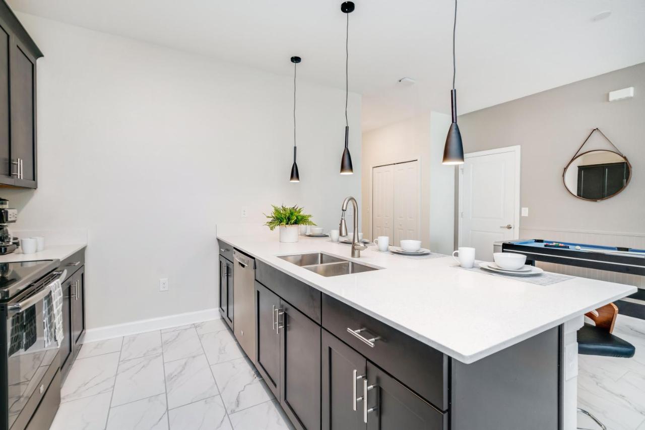 Beautiful Modern Wprivate Pool Near Wdw Casa de férias Kissimmee
